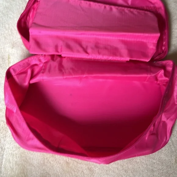 Pink travel bag - Picture 5 of 7